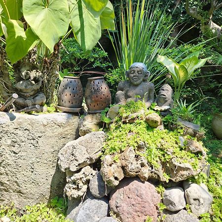 Villa Nesanur - Comfortable & Spacious Beachside Sanur Buitenkant foto