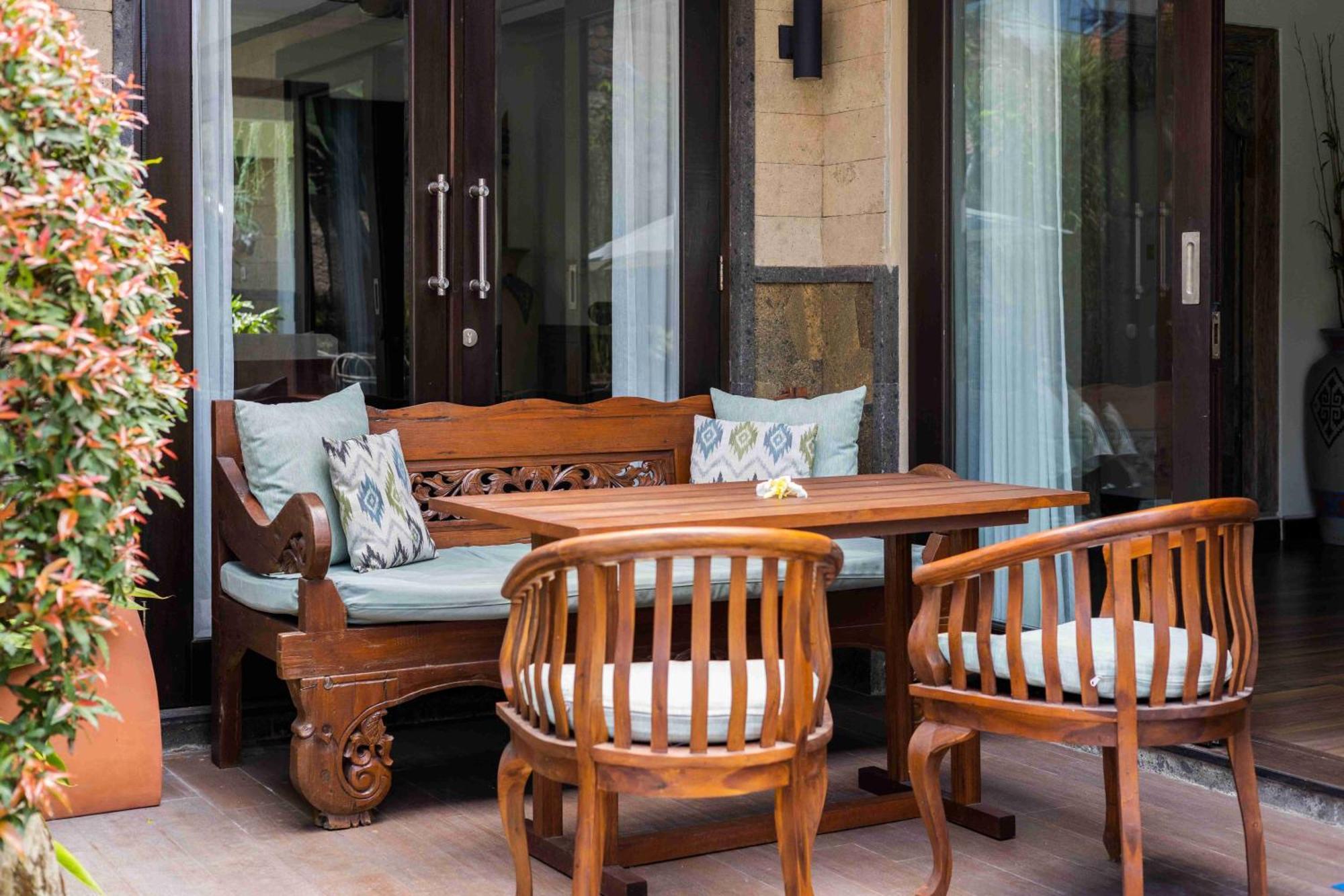 Villa Nesanur - Comfortable & Spacious Beachside Sanur Buitenkant foto