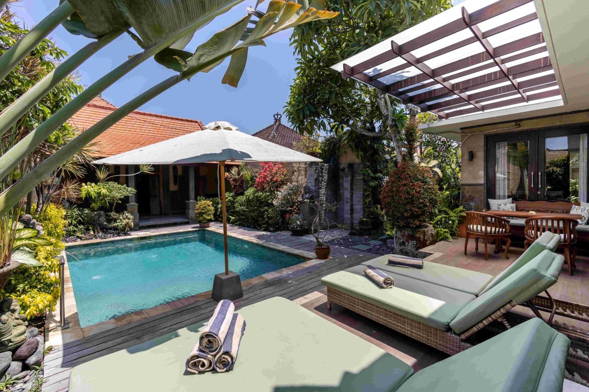 Villa Nesanur - Comfortable & Spacious Beachside Sanur Buitenkant foto