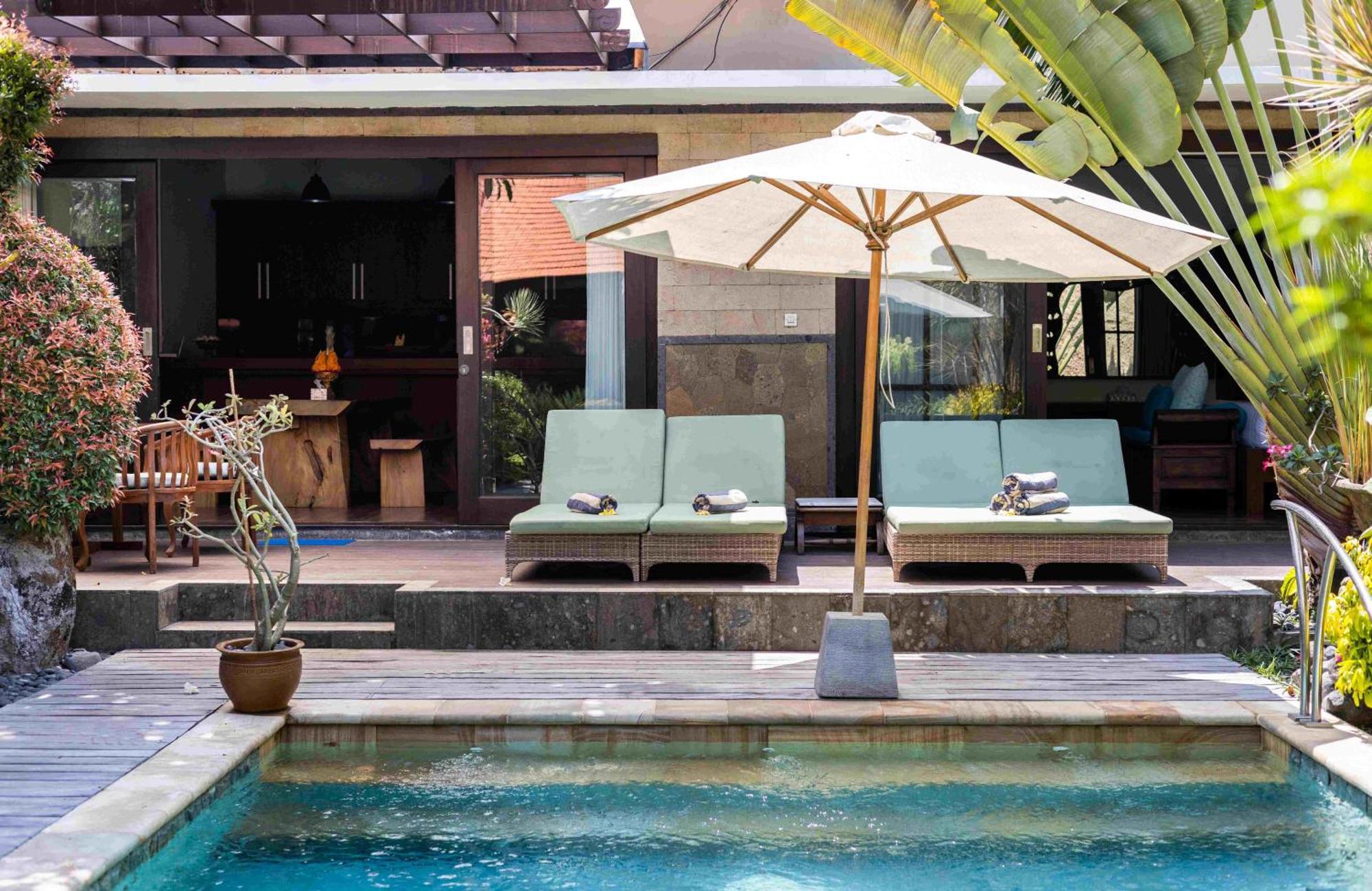 Villa Nesanur - Comfortable & Spacious Beachside Sanur Buitenkant foto